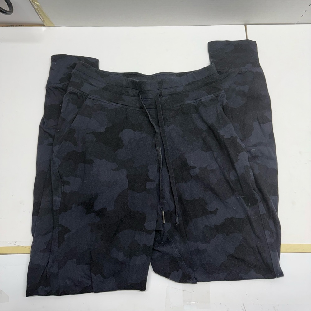 Lululemon Ready To Rulu Camo Joggers 28"